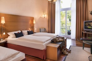 In-room safe, desk, iron/ironing board, free WiFi