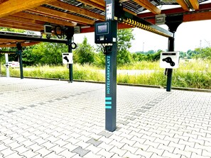 Electric vehicle-charging station