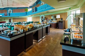 Daily buffet breakfast (EUR 16 per person)