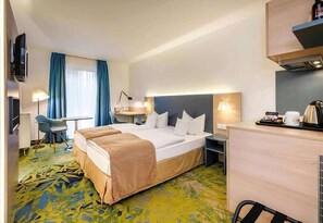 Ropa de cama hipoalergénica, colchones con acolchado adicional, minibar