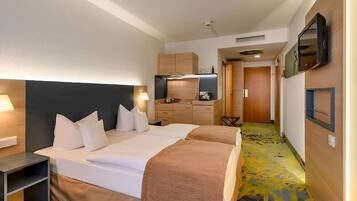 1 bedroom, hypo-allergenic bedding, pillowtop beds, minibar