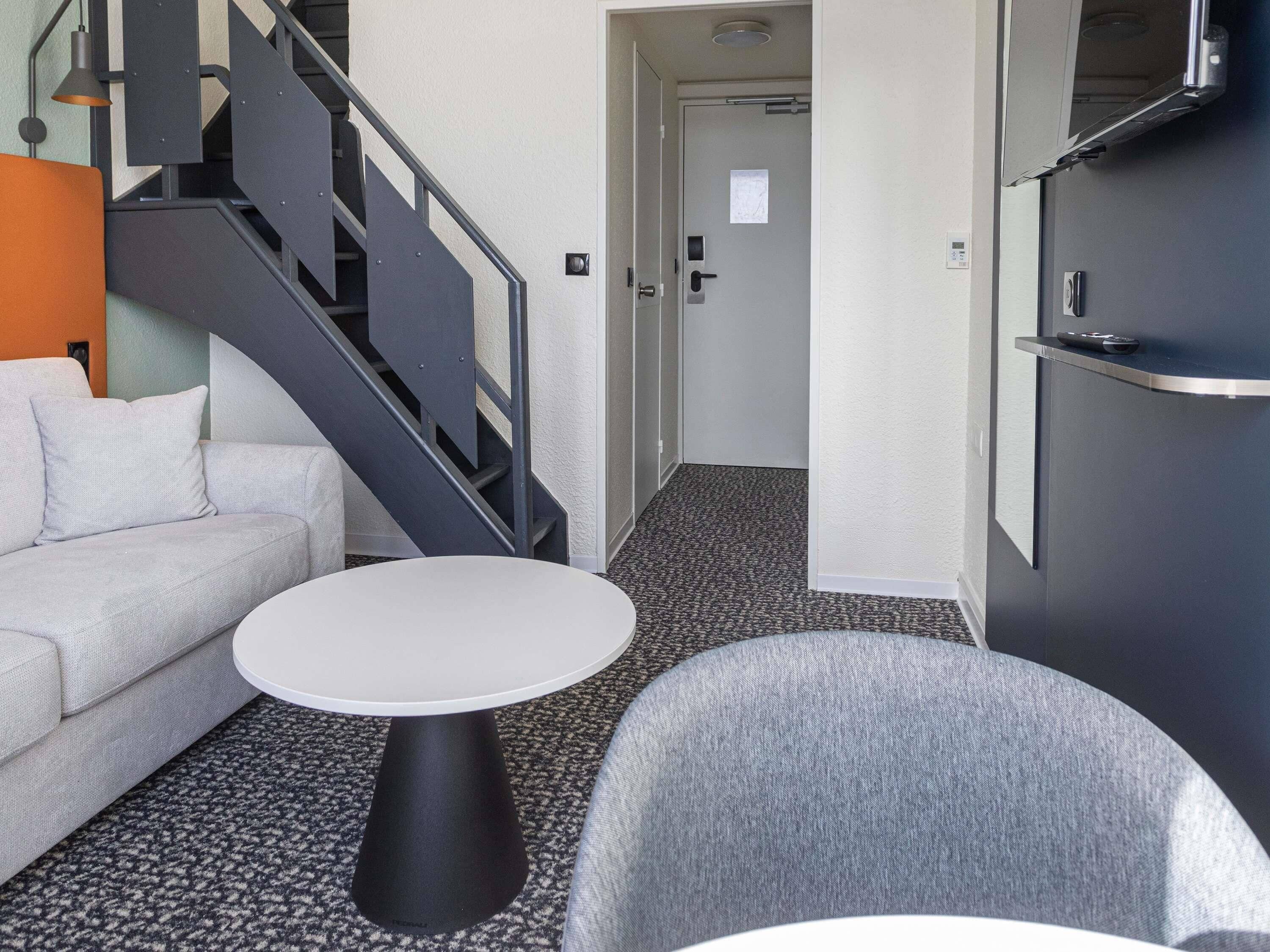 Coffres-forts dans les chambres, bureau, chambres insonorisées