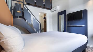 In-room safe, desk, soundproofing, iron/ironing board