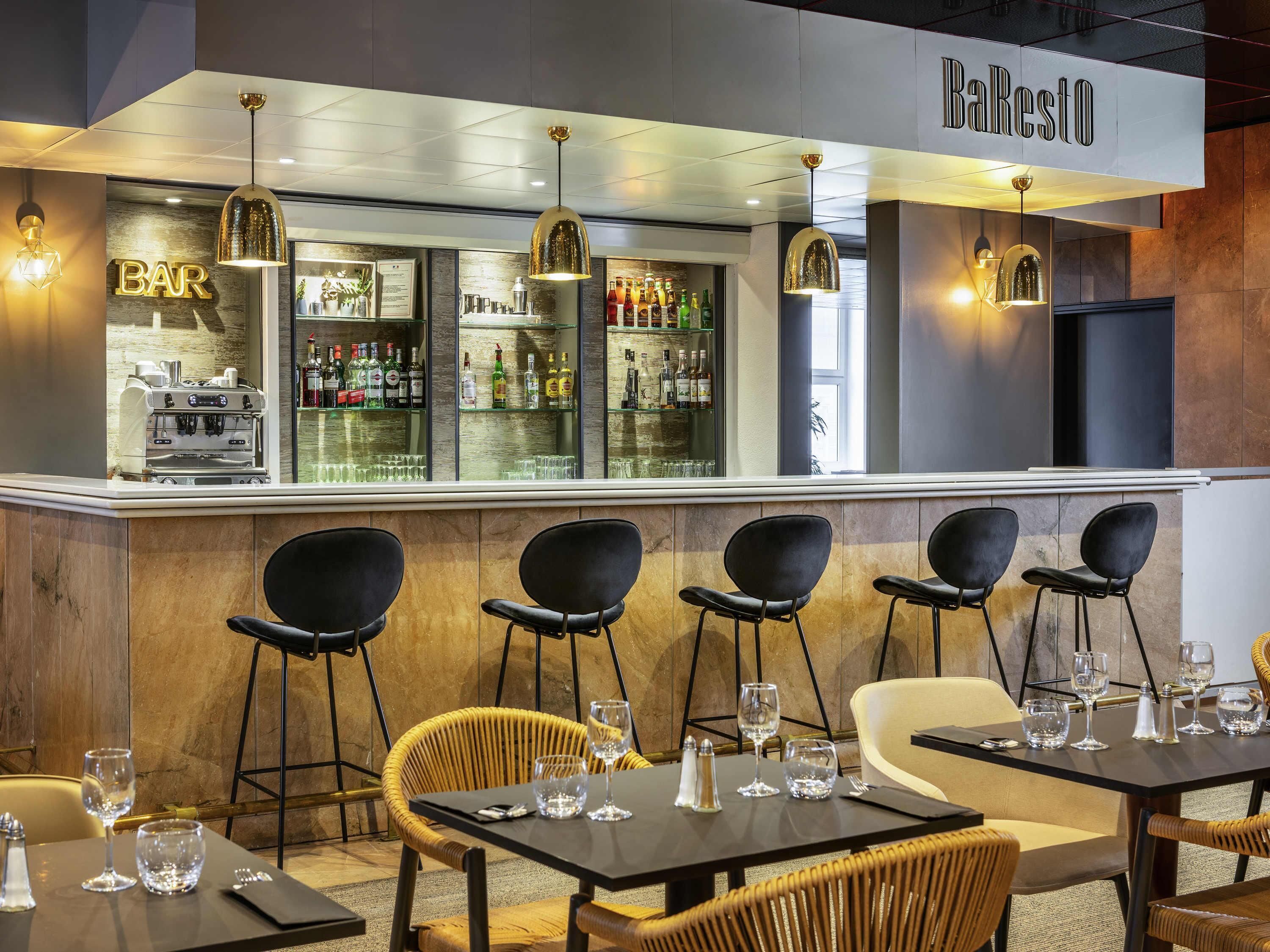 Bar (in der Unterkunft)