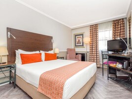 In-room safe, desk, laptop workspace, iron/ironing board (on request)