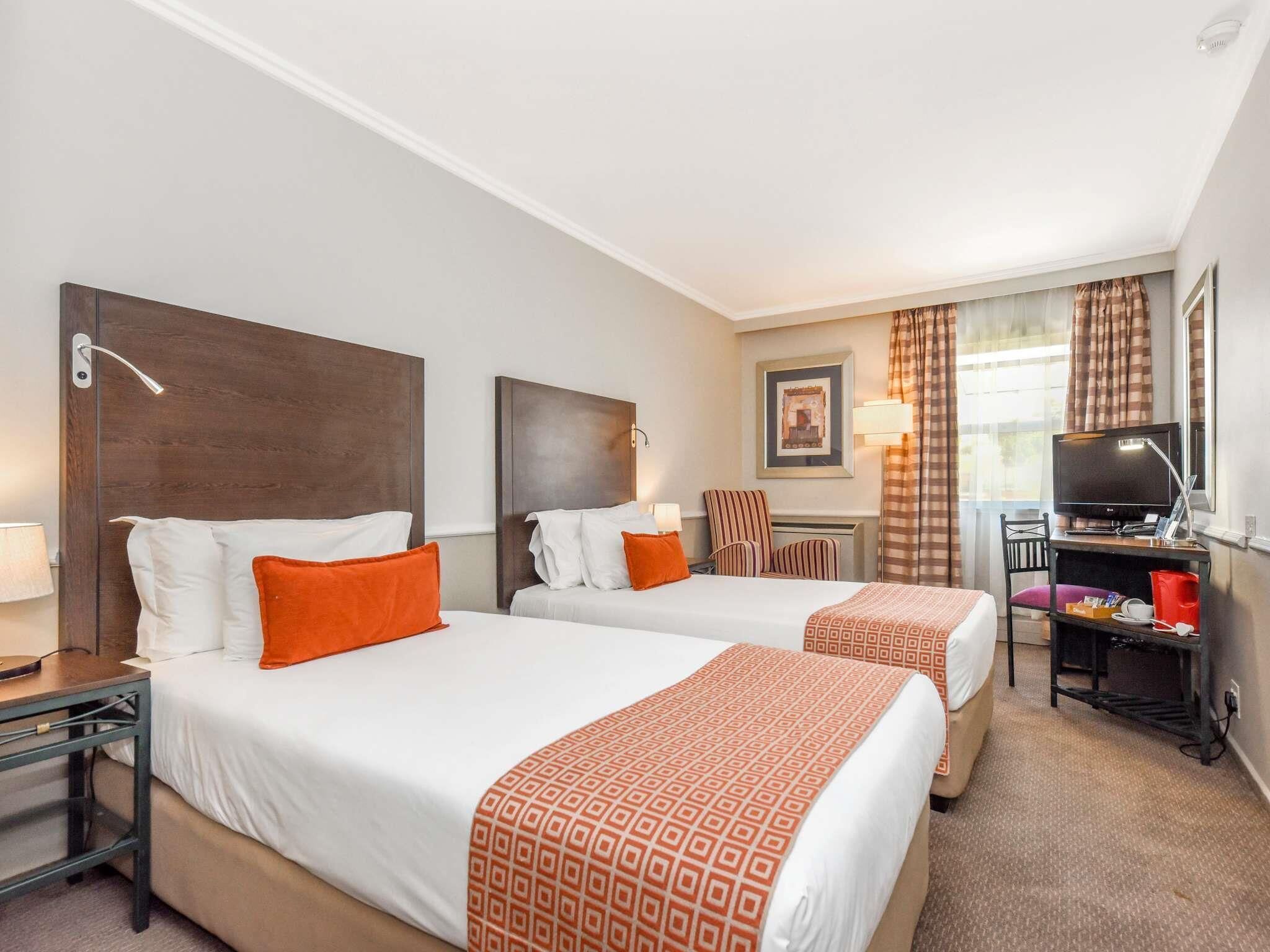 In-room safe, individually furnished, desk, laptop workspace