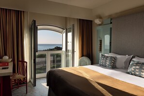 슈피리어룸, 바다 전망 | 고급 침구, 미니바, 객실 내 금고, 책상