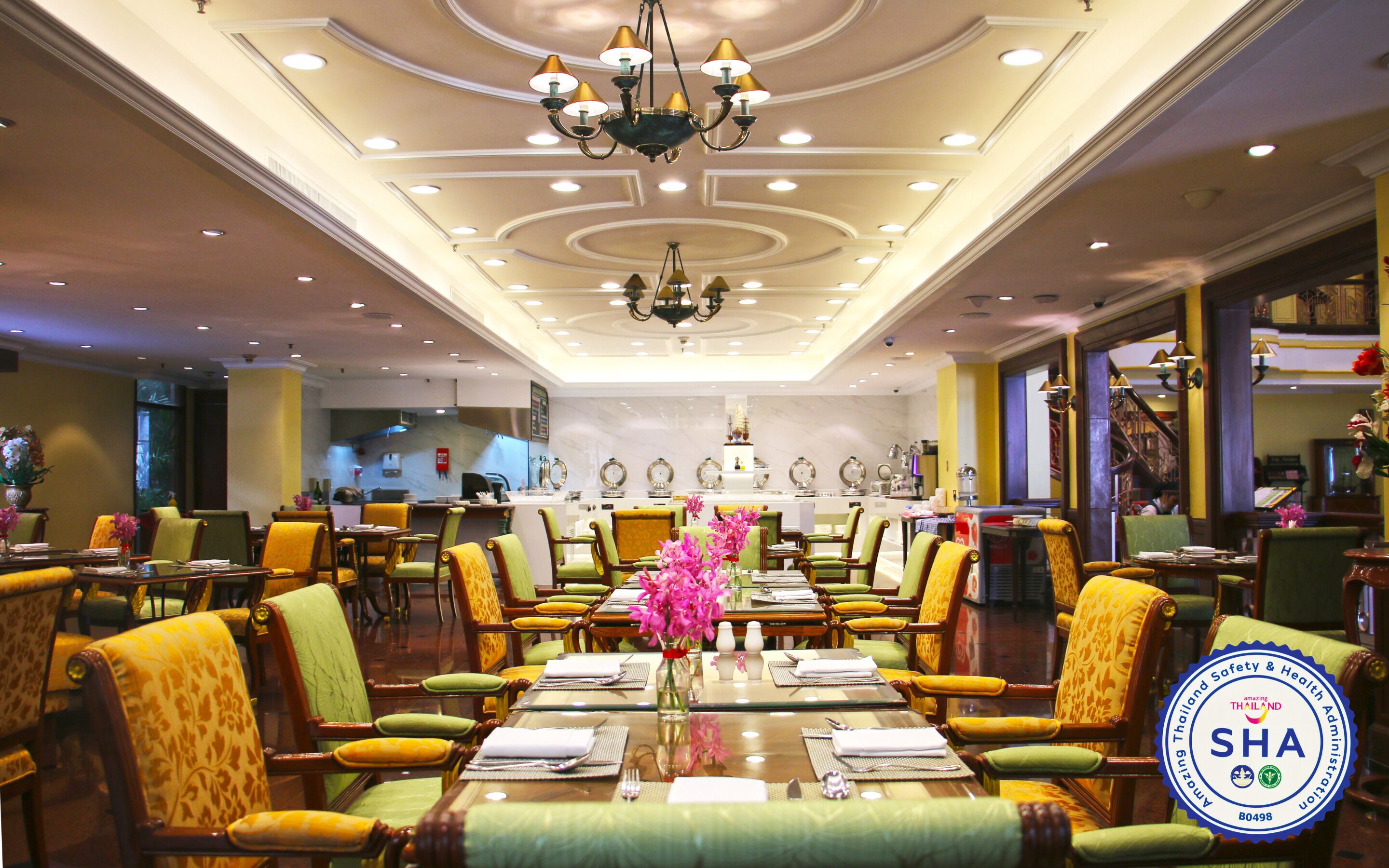 lunch and dinner served, chinese cuisine