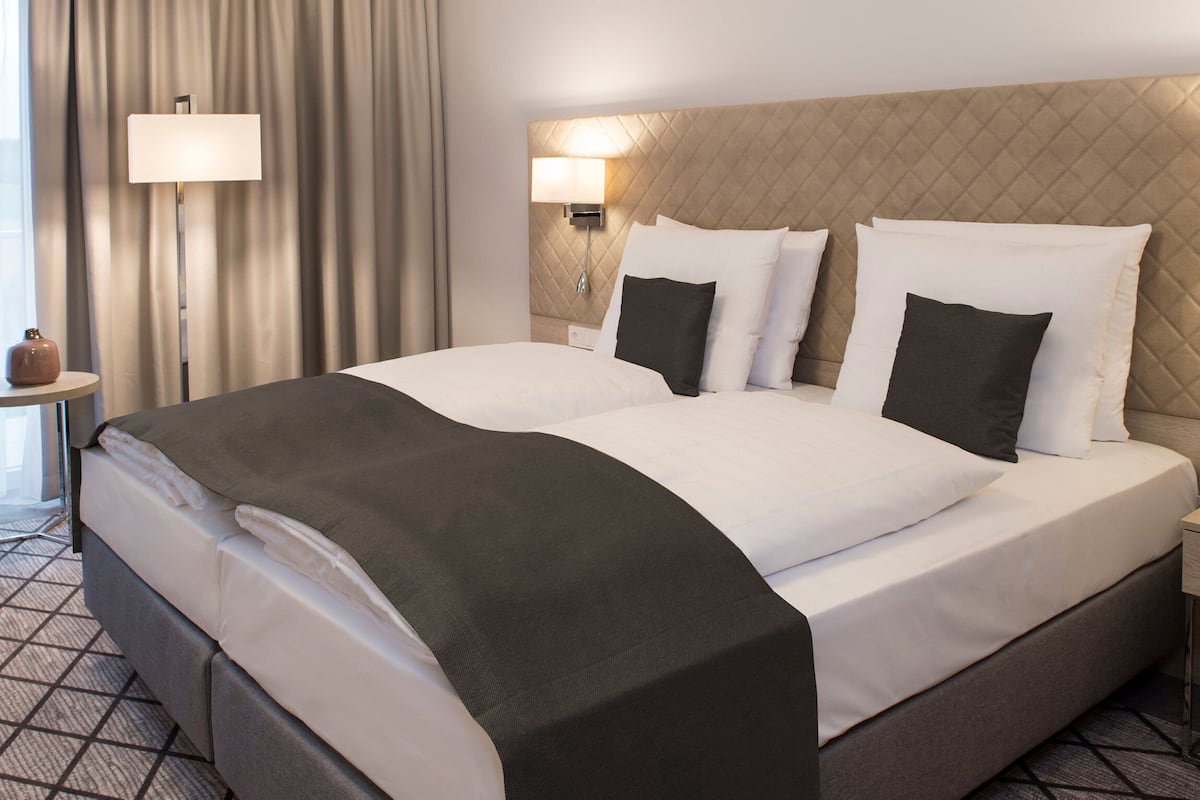 superior double room | 1 bedroom, hypo-allergenic bedding, in-room safe, desk