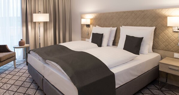 Superior Double Room | 1 bedroom, hypo-allergenic bedding, in-room safe, desk