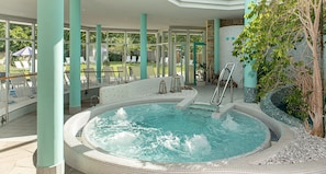 Indoor spa tub