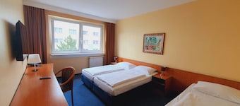 Good Morning + Berlin City East