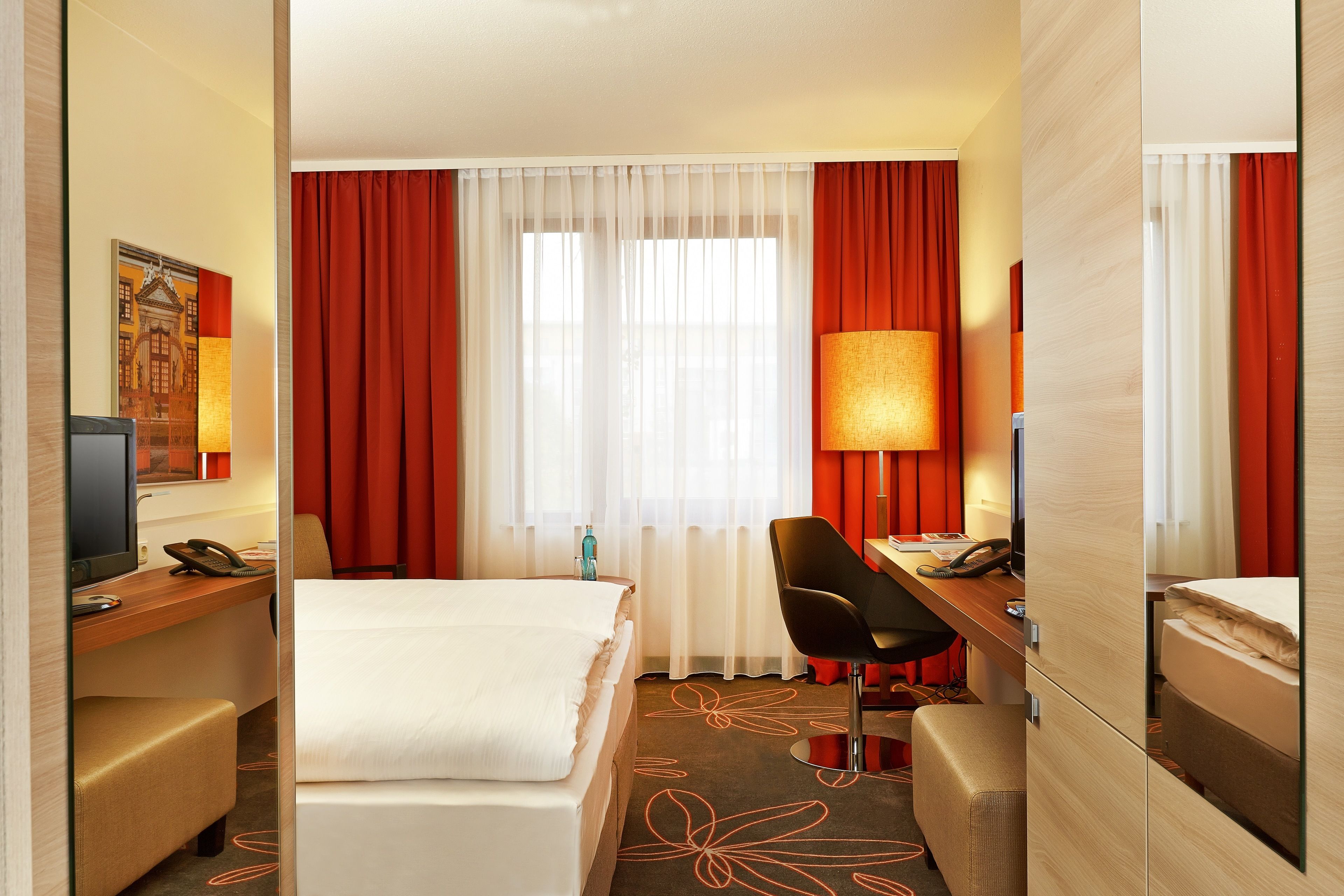 in-room safe, desk, free wifi, bed sheets