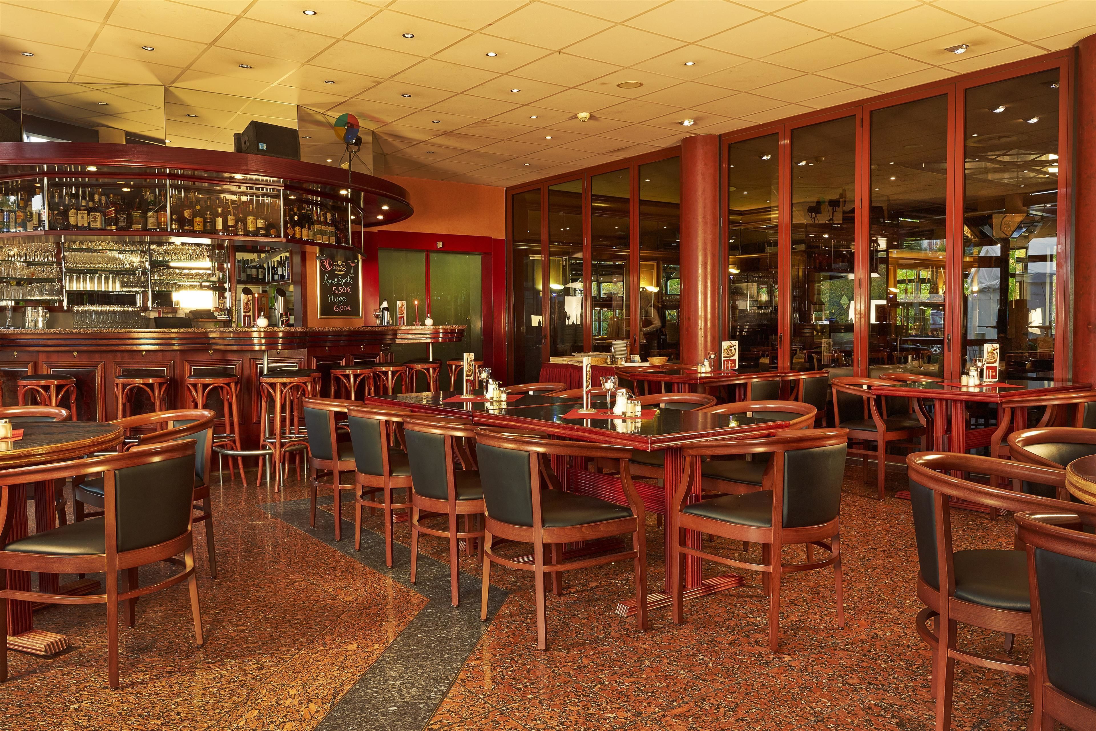 Daily buffet breakfast (EUR 21 per person)