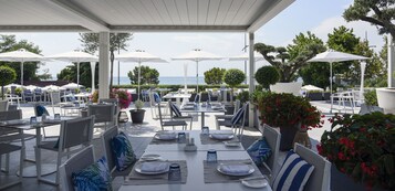 2 restaurants, breakfast, lunch, dinner served; Mediterranean cuisine