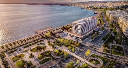 Makedonia Palace