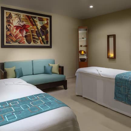 Couples treatment rooms, sauna, body treatments, aromatherapy