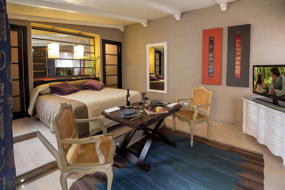 Premium Studio Room Via dei Due Macelli | 高級寢具、羽絨被、特厚豪華床墊、迷你吧