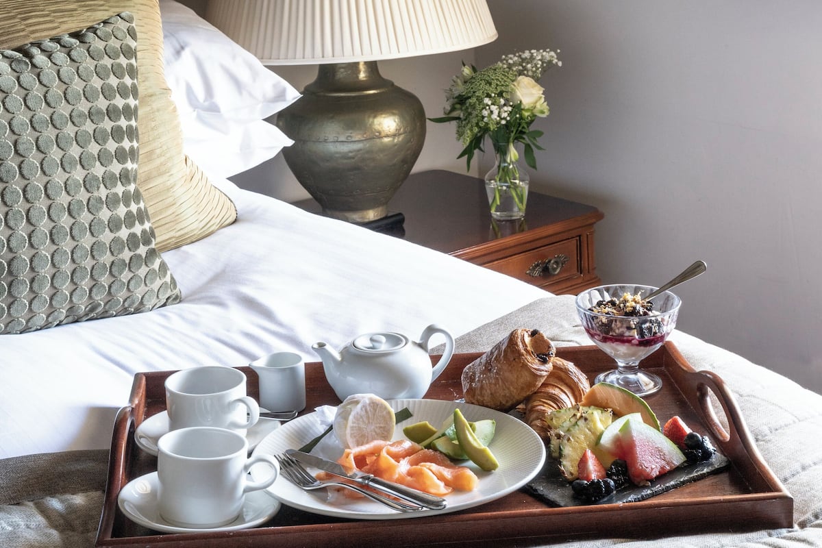 room service – dining