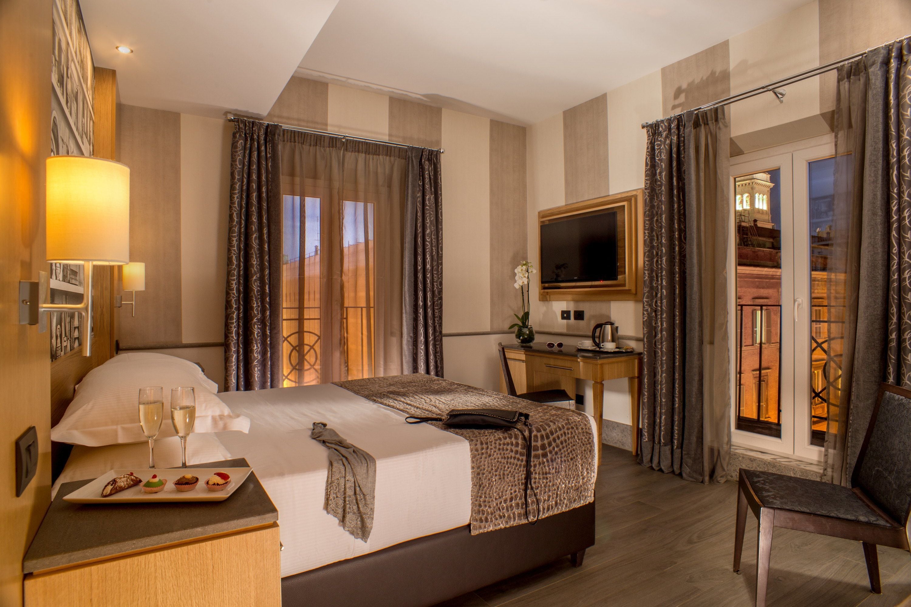 camera deluxe dependance via marghera 29 | 1 bedroom, hypo-allergenic bedding, minibar, in-room safe