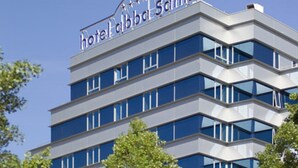 Uklassifisert bilde, 3 av 66, knapp