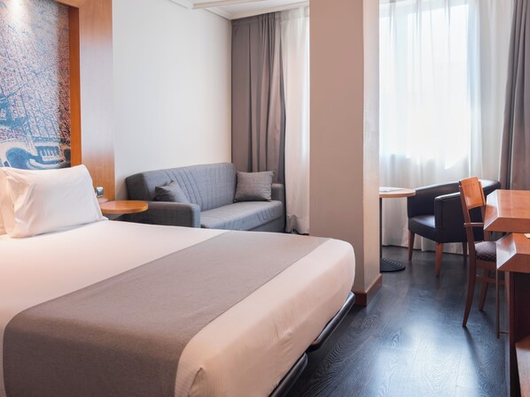 Minibar, in-room safe, desk, laptop workspace