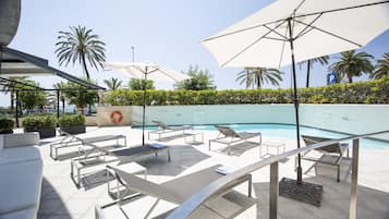 Seasonal outdoor pool