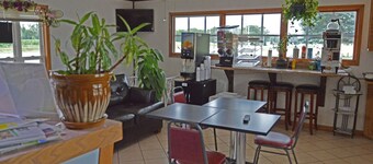 Americas Best Value Inn Suburban Motel