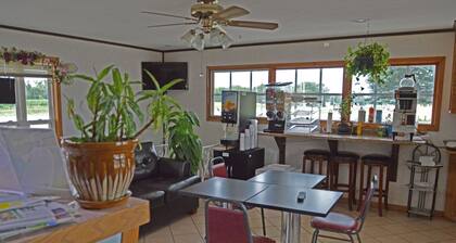 Americas Best Value Inn Suburban Motel