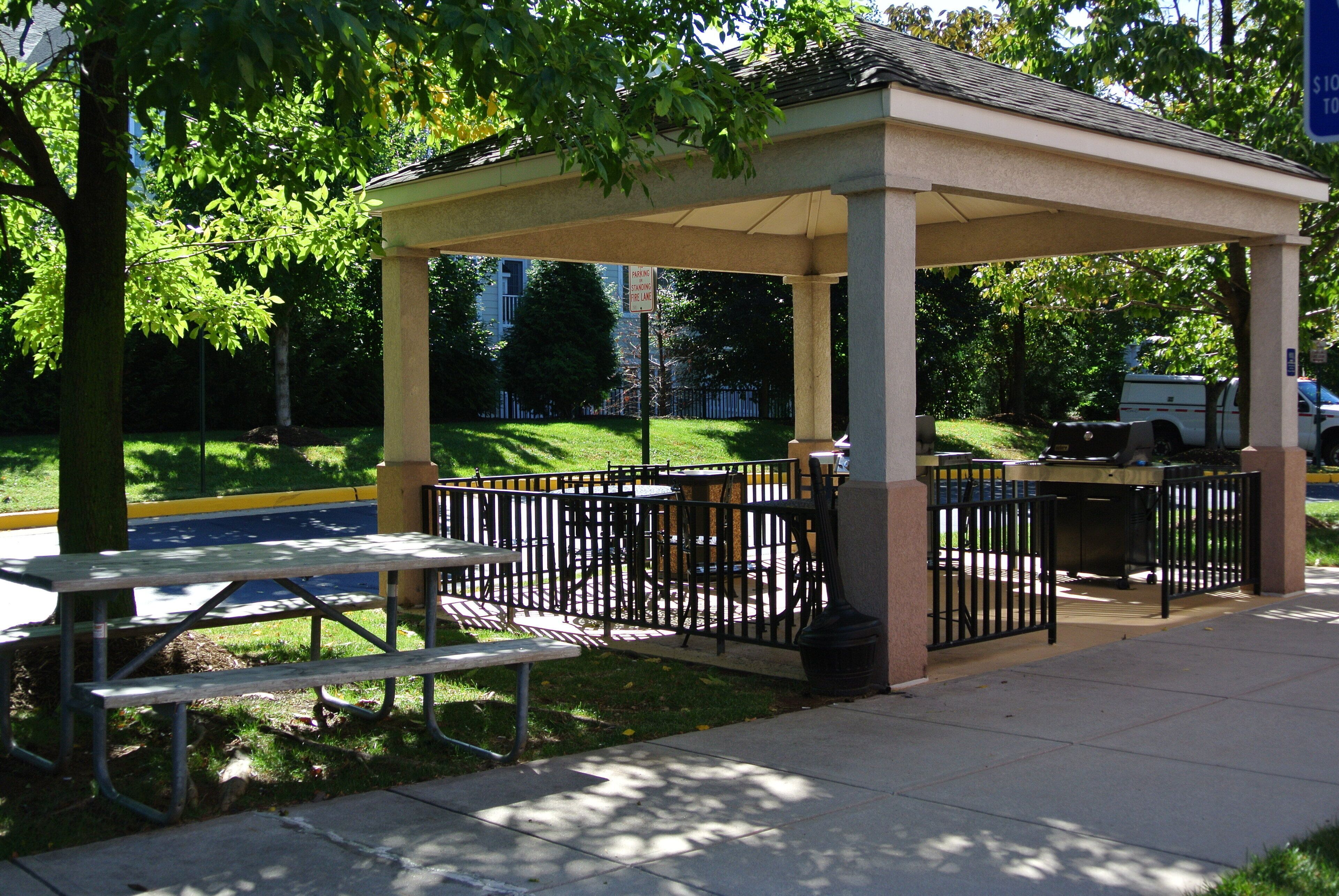 bbq/picnic area