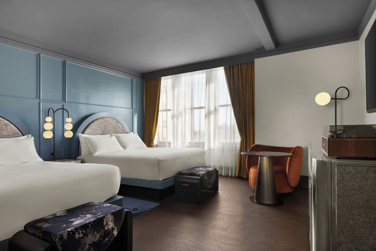 Premium bedding, in-room safe, desk, laptop workspace
