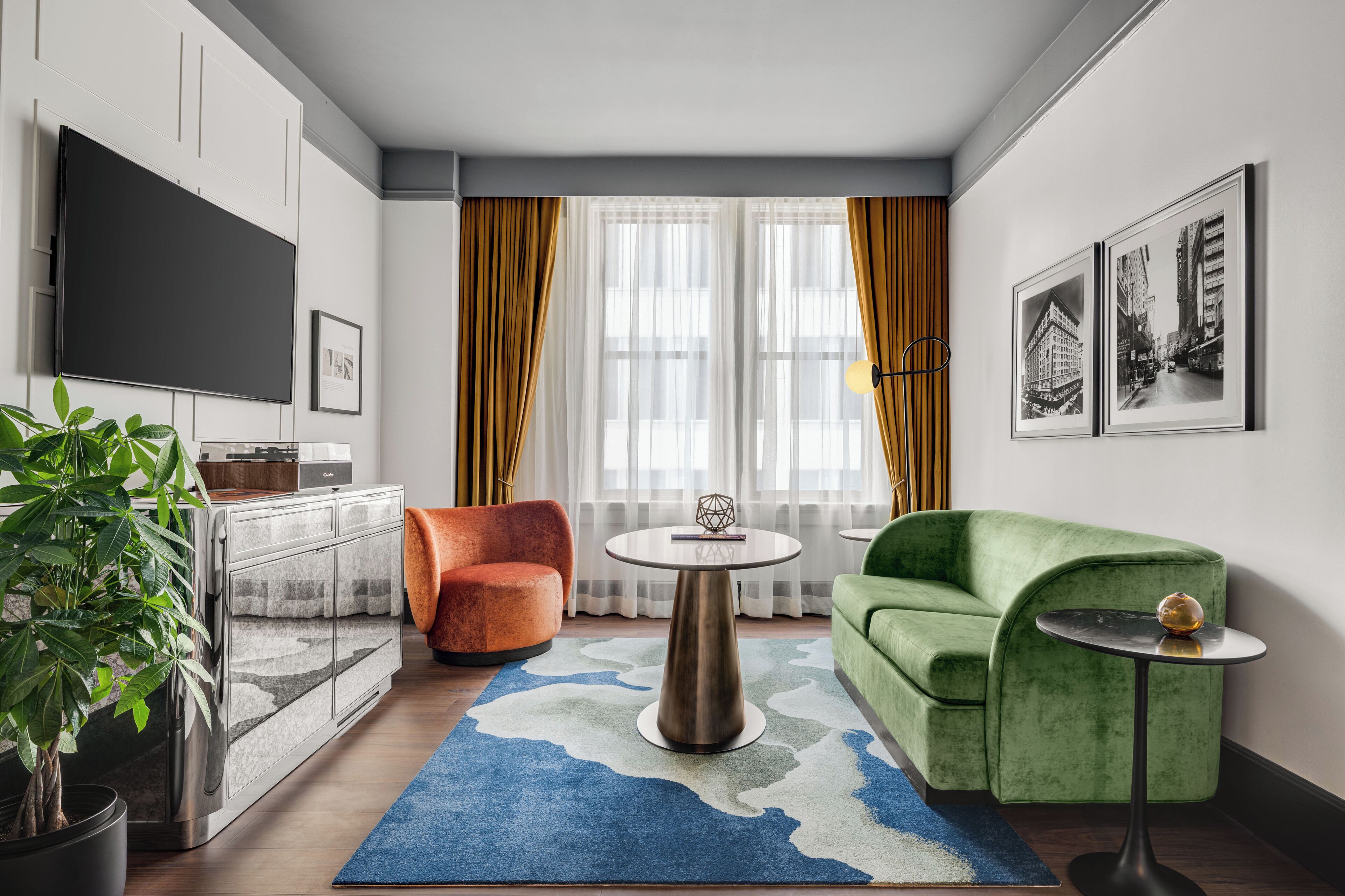 Televisión LCD, Netflix, películas de estreno y películas con cargo 