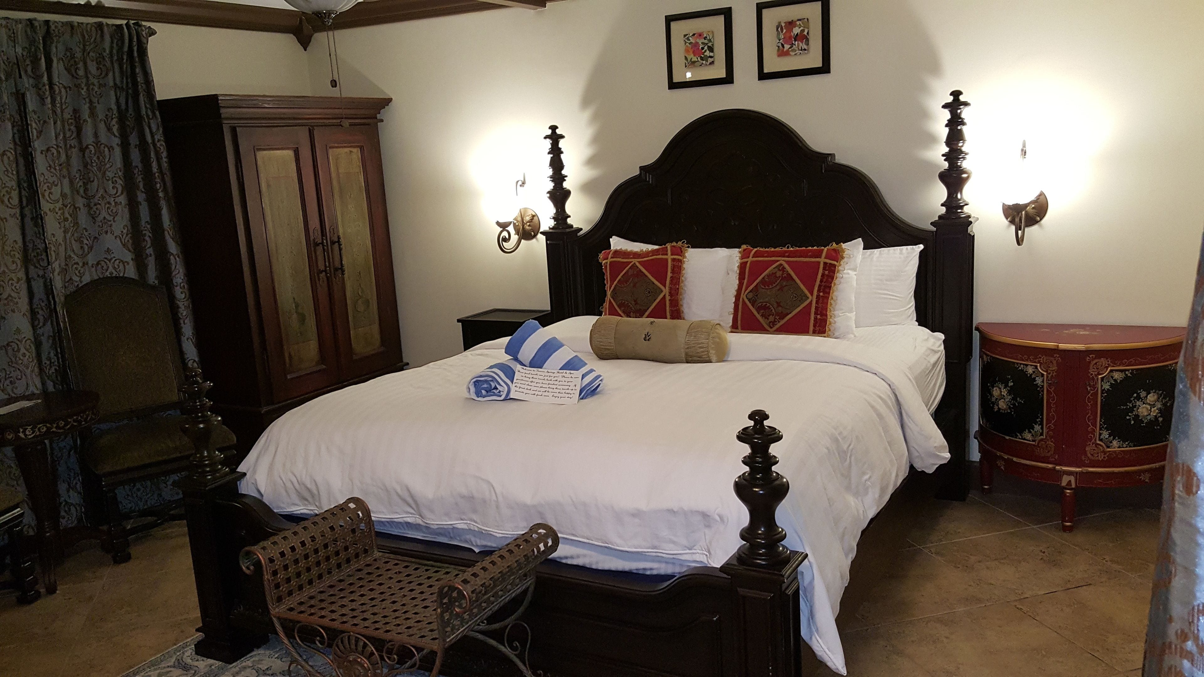 Standard Room, 1 King Bed, Garden Area | Premium bedding, desk, soundproofing, iron/ironing board