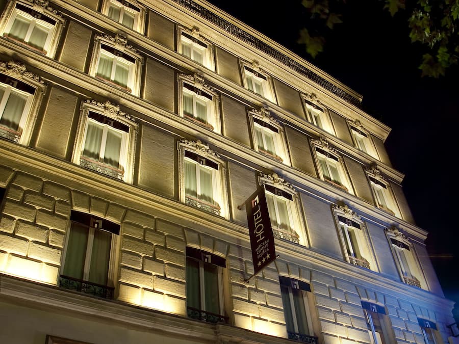 Fachada da propriedade