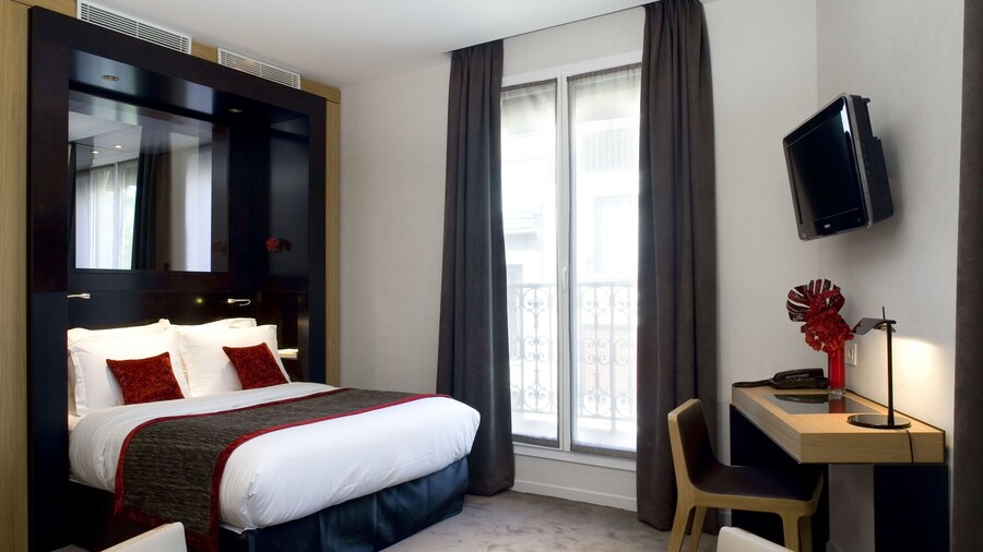 Hotel Marceau Champs Elysees