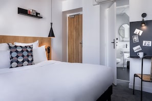 Desk, free WiFi, bed sheets