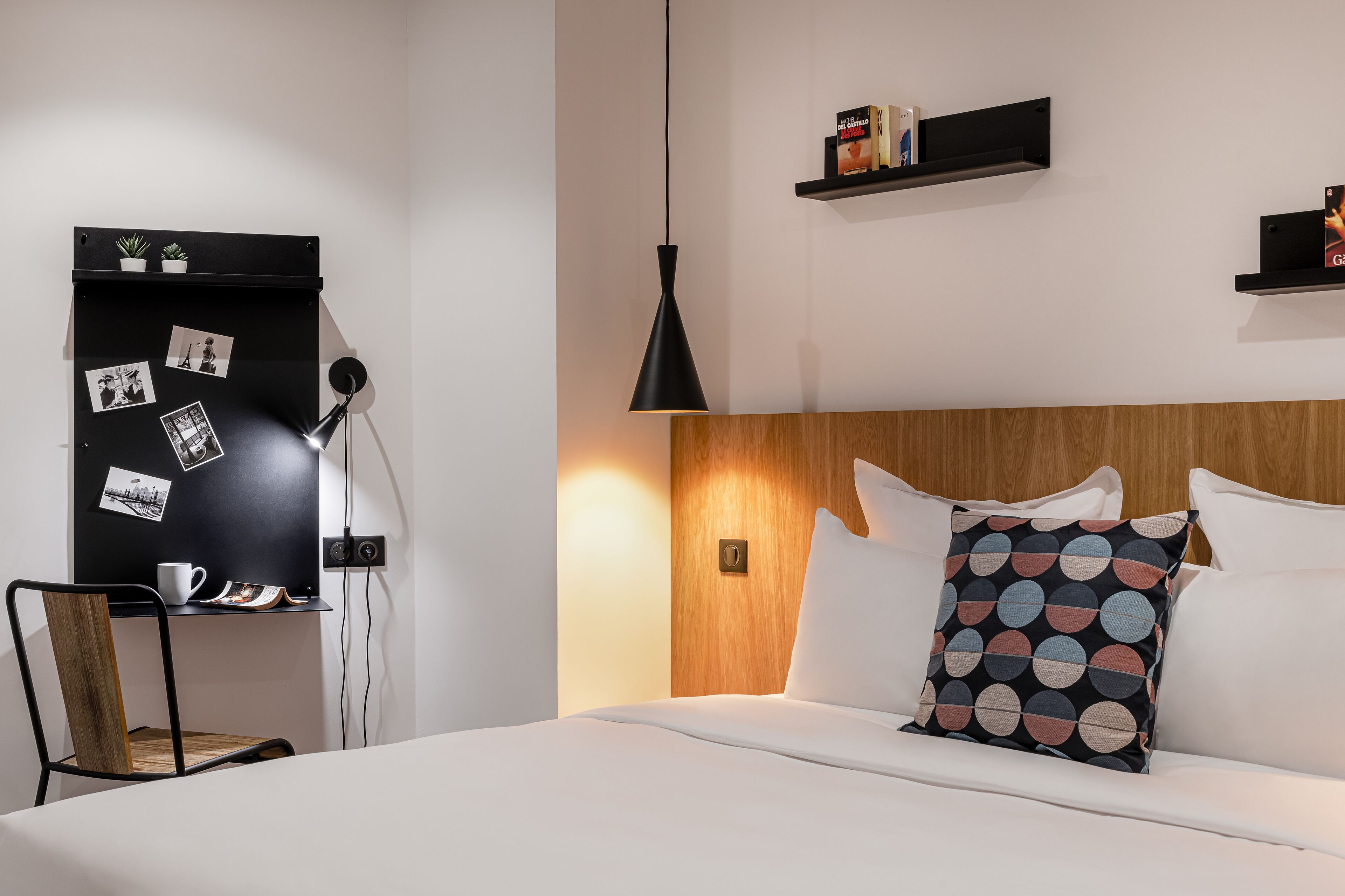 club double room, 1 double bed | desk, free wifi, bed sheets