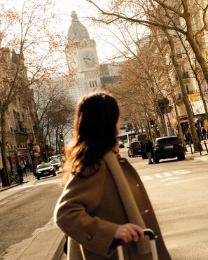 City view from property - 9Hotel Bastille - Lyon (Paris)