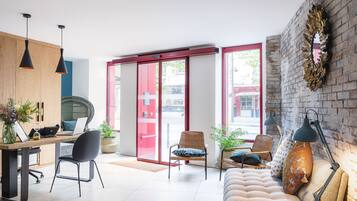 Sittområde i lobbyn