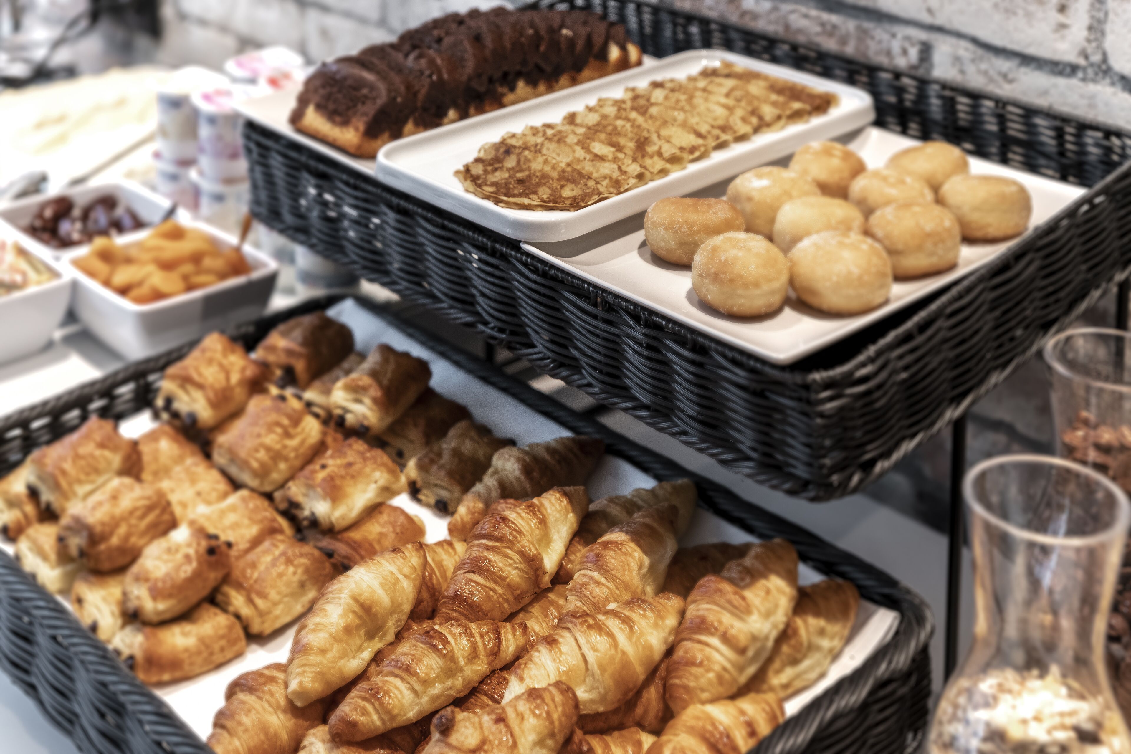 daily buffet breakfast (eur 14 per person)