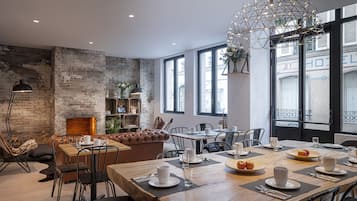 Daily buffet breakfast (EUR 14 per person)
