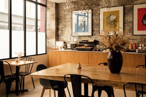 Daily buffet breakfast for a fee - 9Hotel Bastille - Lyon (Paris)