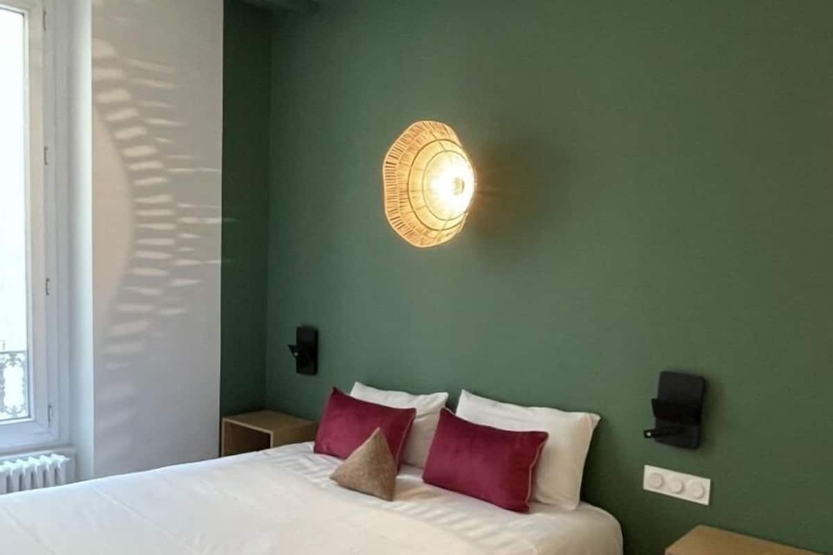 Standard-Doppelzimmer | Schreibtisch, schallisolierte Zimmer, Bügeleisen/Bügelbrett