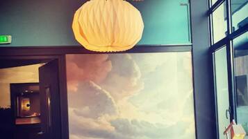 Esmorzar diari d'estil bufet (15 EUR per persona)