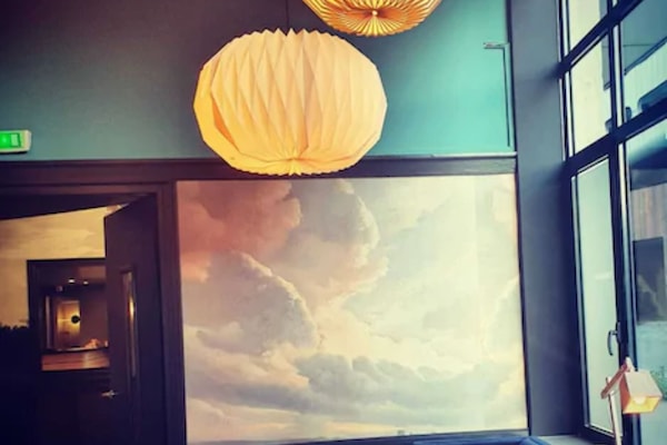 Petit déjeuner buffet (15 EUR par personne)