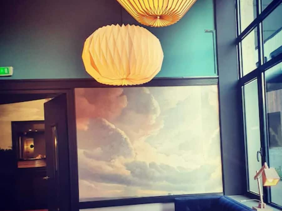 Café da manhã com buffet diário (EUR 15 por pessoa)