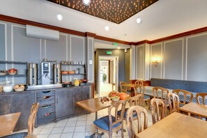 Daily buffet breakfast (EUR 16 per person) - Grand Hotel des Gobelins (Paris)