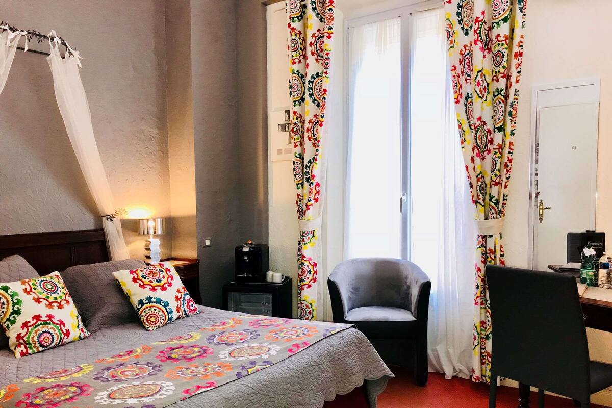 Chambre Supérieure Double ou avec lits jumeaux | Minibar, coffres-forts dans les chambres, décoration personnalisée
