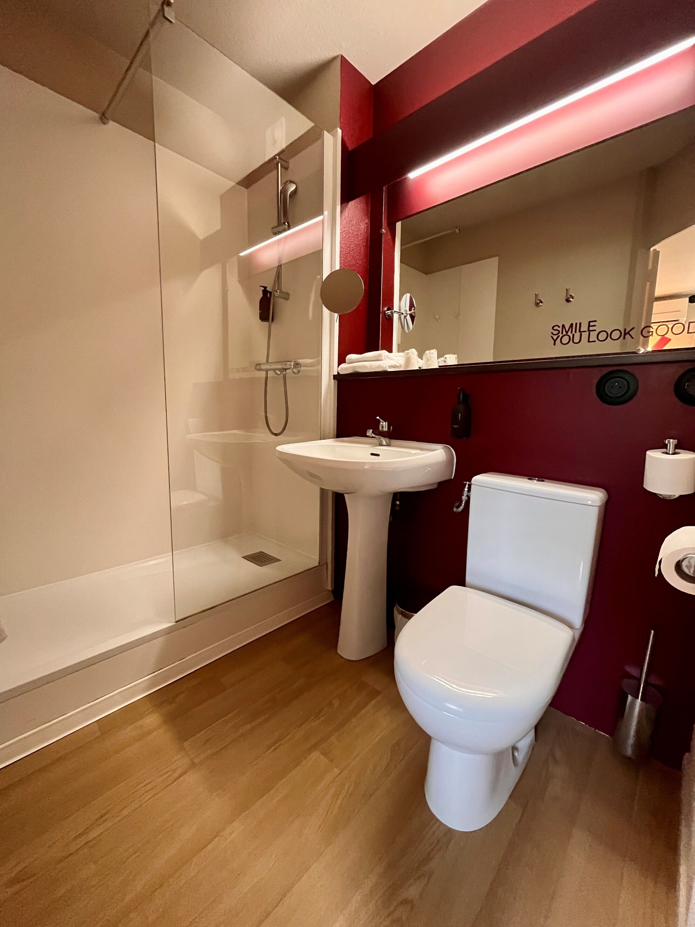 Foto - The Originals City, Hôtel du Phare, Bordeaux Mérignac