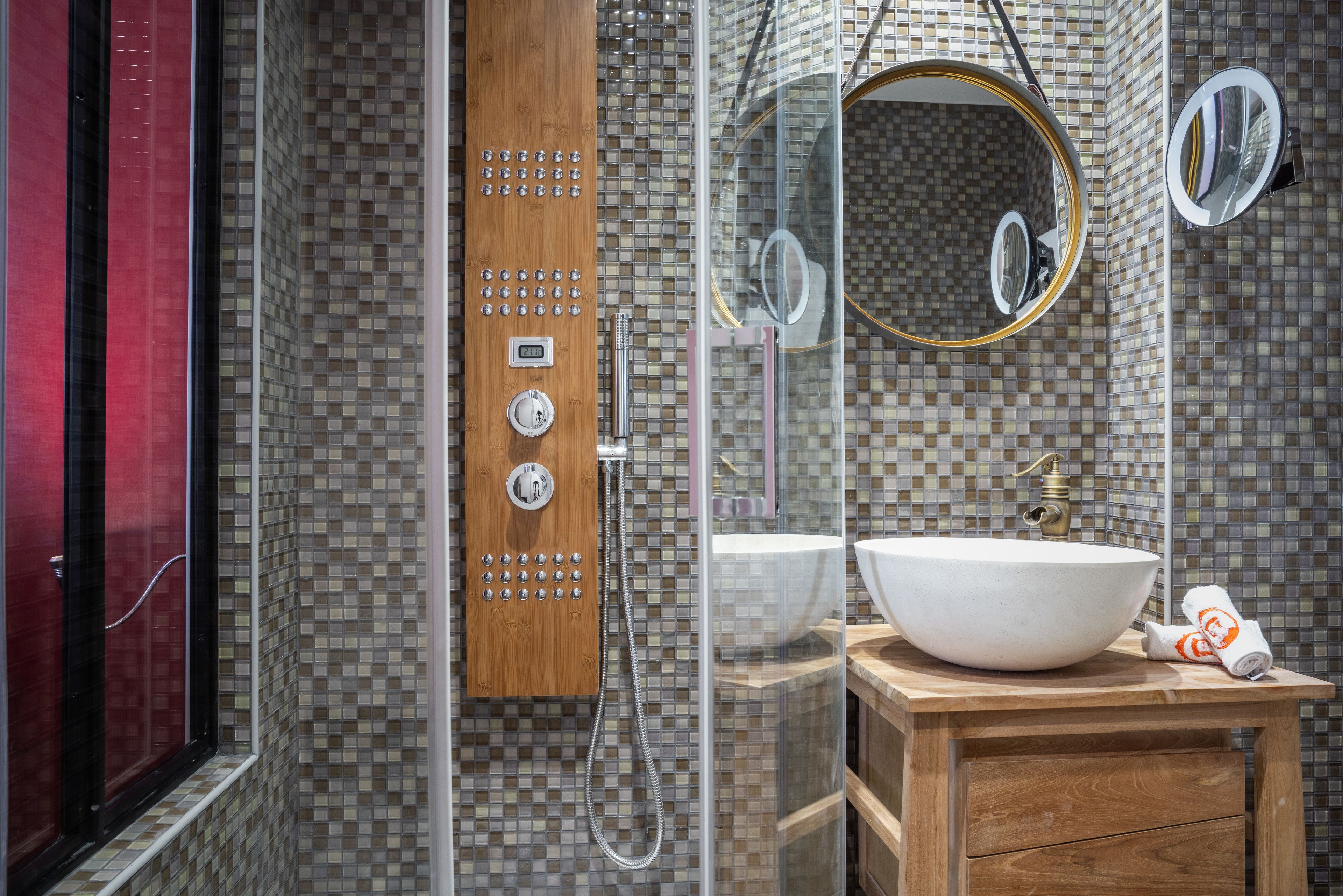 shower, free toiletries, hair dryer, bathrobes